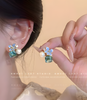 Umify Crystal Flower Korean Earrings – Elegant Floral Design